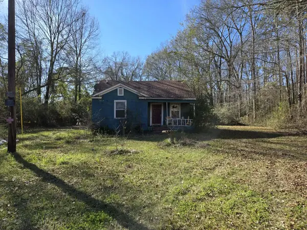 105 Scotland Cir., Hattiesburg, MS 39401