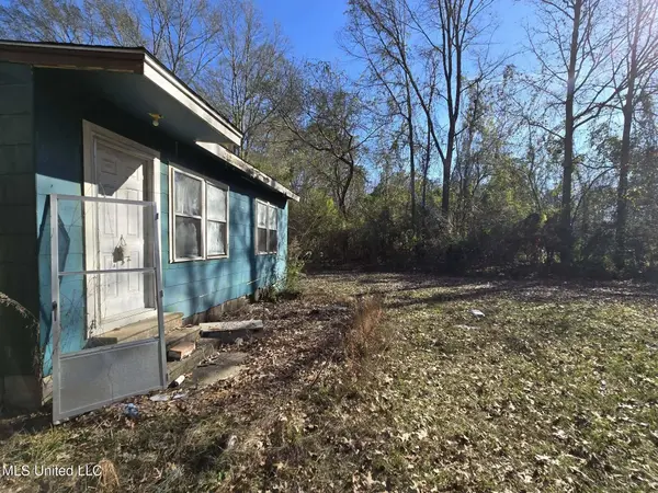 105 Scotland Circle, Hattiesburg, MS 39401