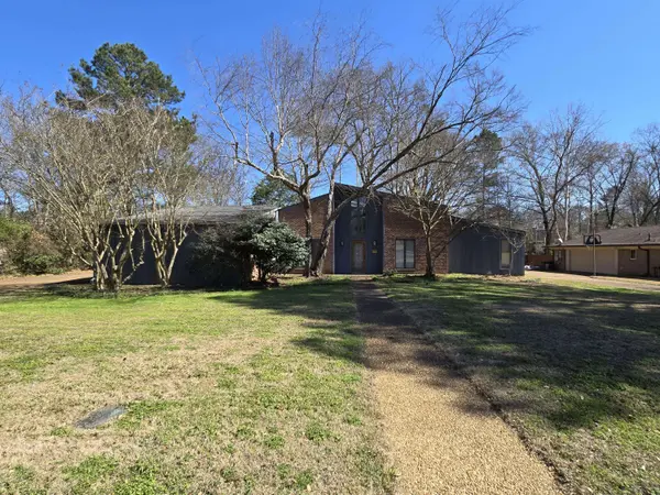 5422 River Thames, Jackson, MS 39211
