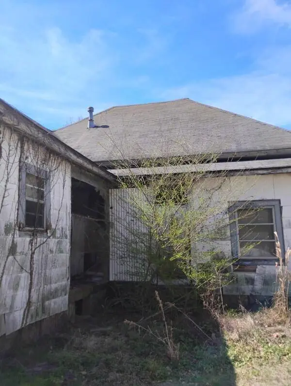 809 Church Ave., Meridian, MS 39301
