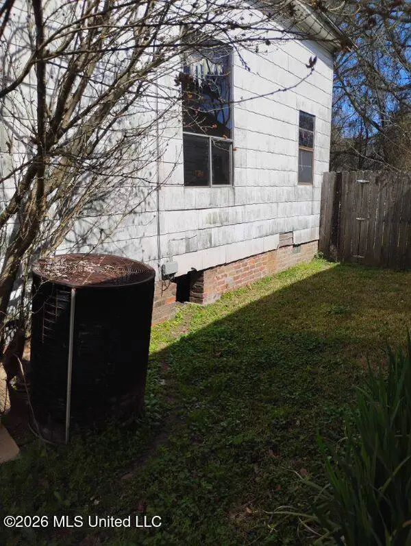 809 Church Avenue, Meridian, MS 39301