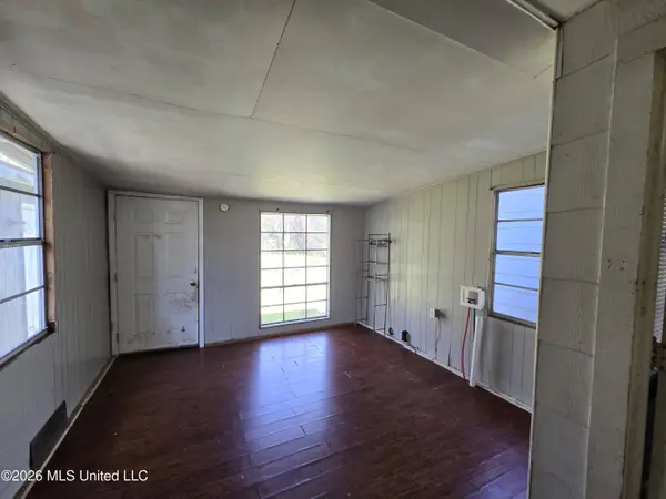 138 W Cherry Drive, Petal, MS 39465