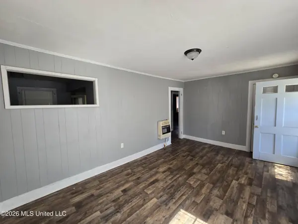 138 W Cherry Drive, Petal, MS 39465