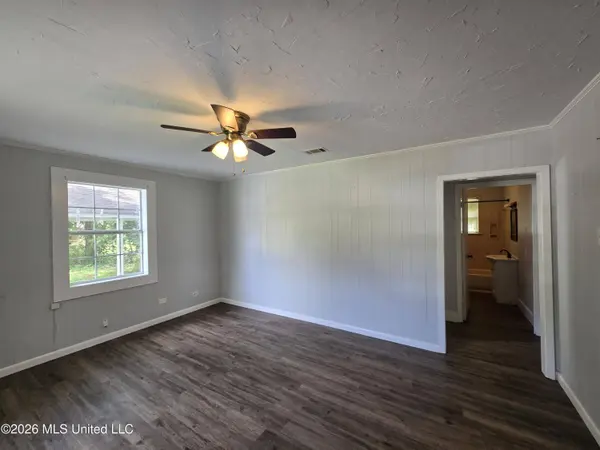 2208 Glendale Avenue, Hattiesburg, MS 39401