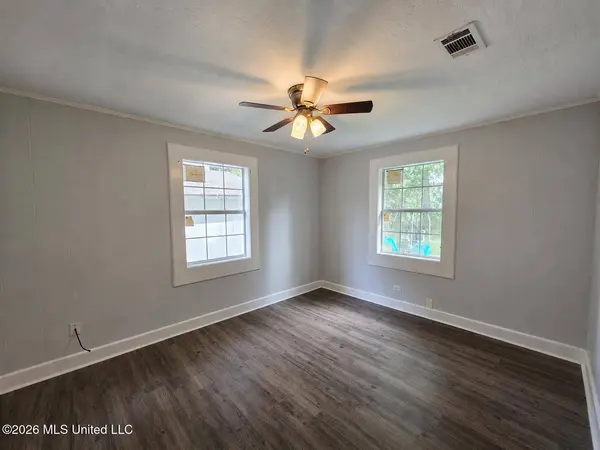 2208 Glendale Avenue, Hattiesburg, MS 39401