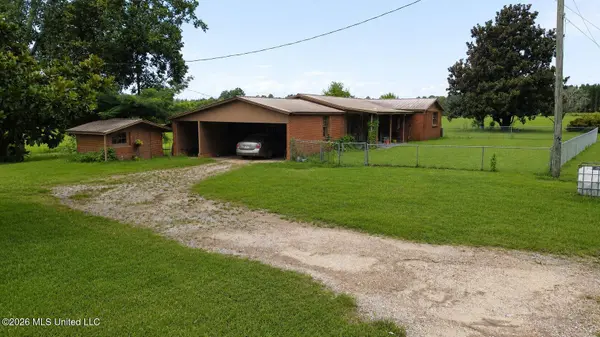 185 Woodrow Ezell Road, Conehatta, MS 39057