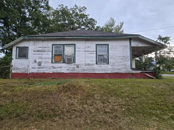 523 E College Ave., Wiggins, MS 39577