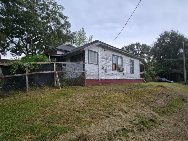 523 E College Ave., Wiggins, MS 39577