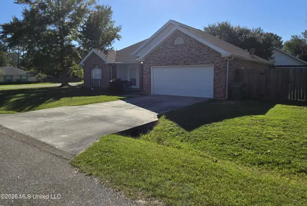 672 Alkii Way, Diamondhead, MS 39525