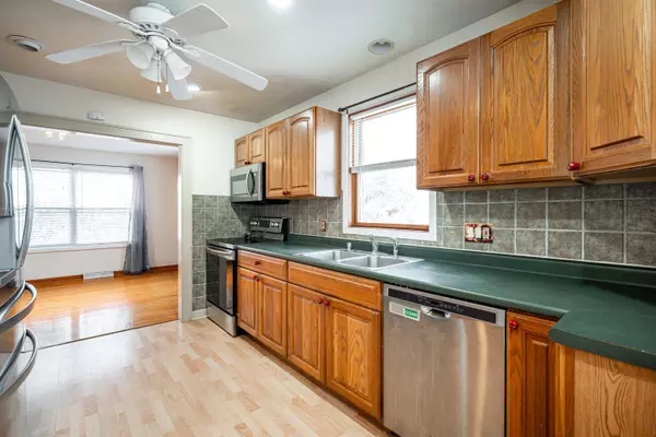 383 W Loos St, Hartford, WI 53027