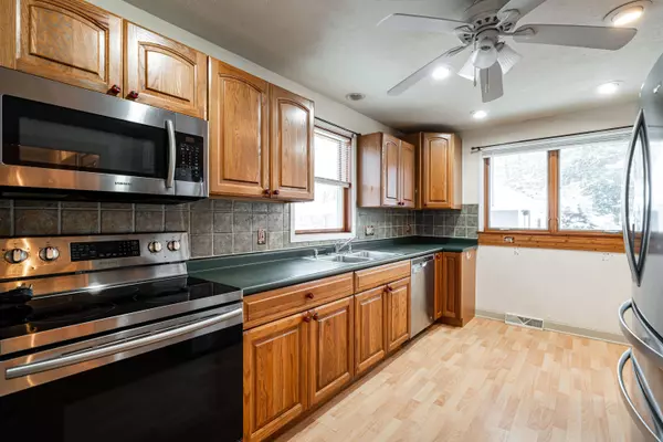 383 W Loos St, Hartford, WI 53027
