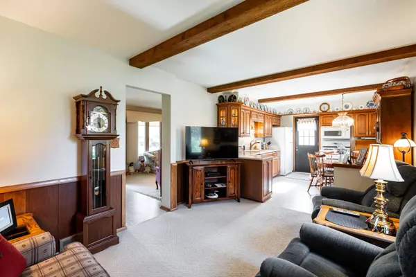 3351 Moraine Dr, Richfield, WI 53033