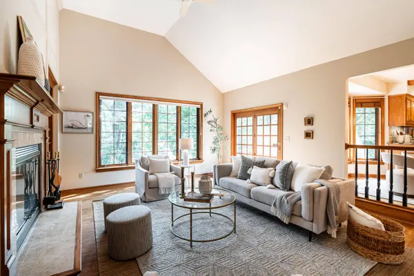 9111 Wildflower Ct, Hales Corners, WI 53130