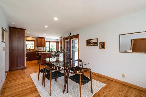 2240 W Greenwood Rd, Glendale, WI 53209