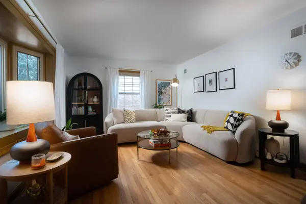 5116 N Berkeley Blvd, Whitefish Bay, WI 53217