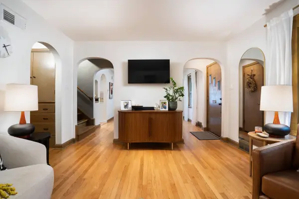 5116 N Berkeley Blvd, Whitefish Bay, WI 53217
