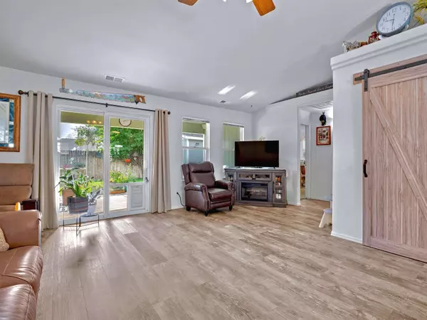 2990 1/2 Redbud Court, Grand Junction, CO 81504