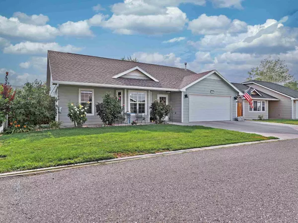 2990 1/2 Redbud Court, Grand Junction, CO 81504