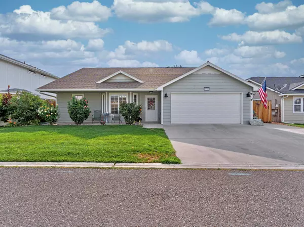2990 1/2 Redbud Court, Grand Junction, CO 81504