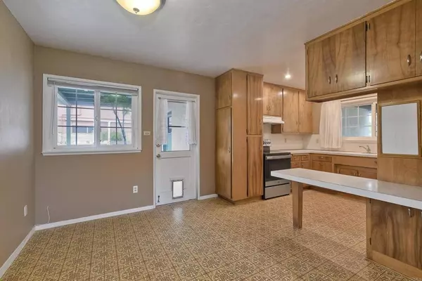 506 E 9Th AVE, Escondido, CA 92025