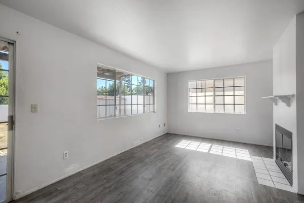 408 410 Shirley DR, San Marcos, CA 92069