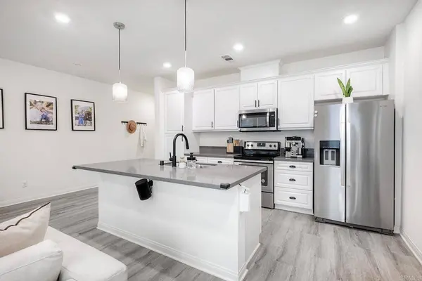 1374 Palo Verde WAY, Vista, CA 92083