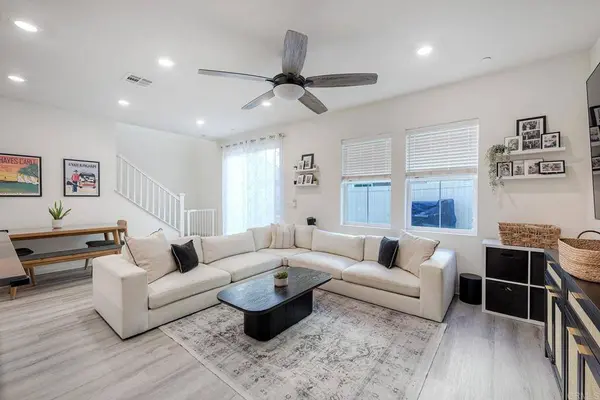 1374 Palo Verde WAY, Vista, CA 92083