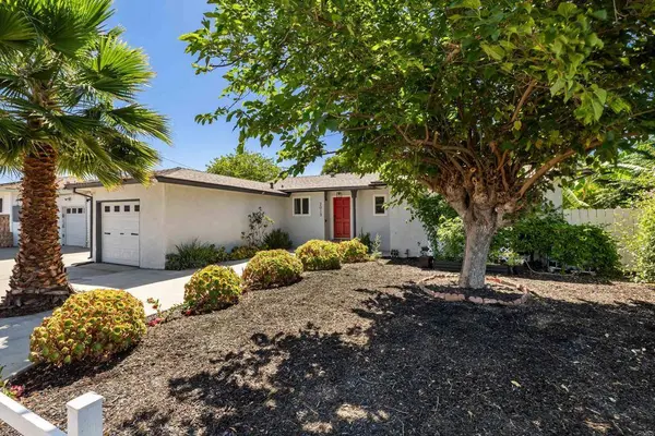 2013 Lee DR, Escondido, CA 92027