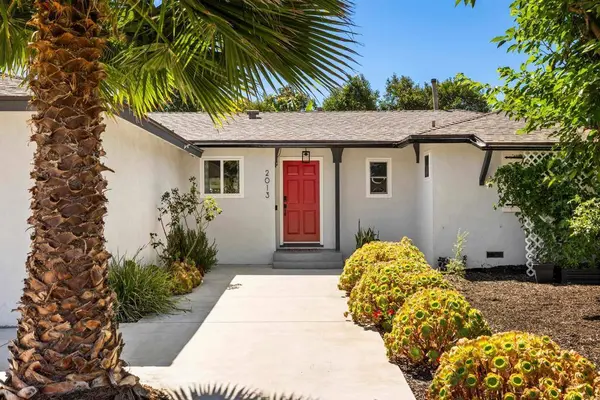 2013 Lee DR, Escondido, CA 92027