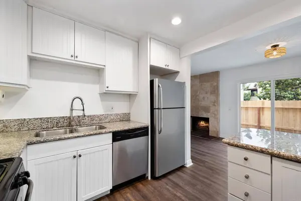 996 Marlin DR, Vista, CA 92084