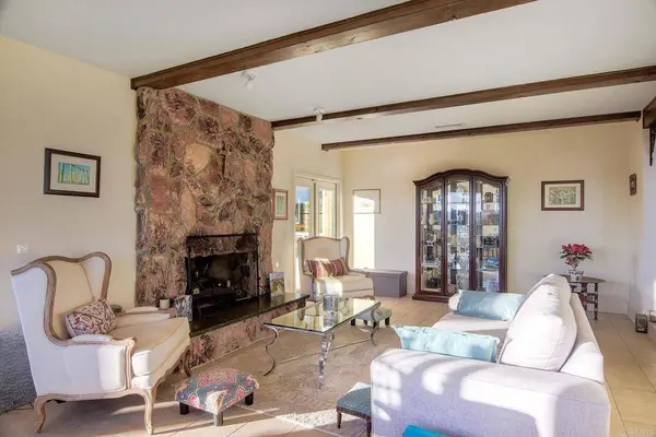 3565 Via Loma Vista, Escondido, CA 92029