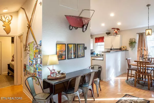 537 Johnson LN #2, Gatlinburg, TN 37738