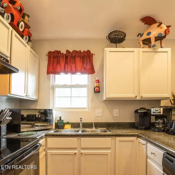 537 Johnson LN #2, Gatlinburg, TN 37738