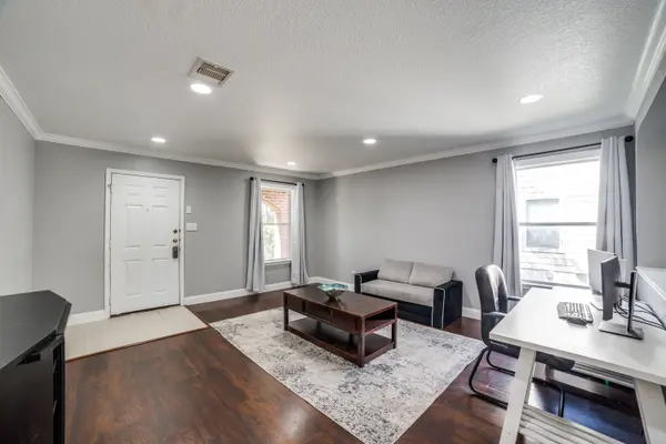 10323 Medio Crk, San Antonio, TX 78245-2757