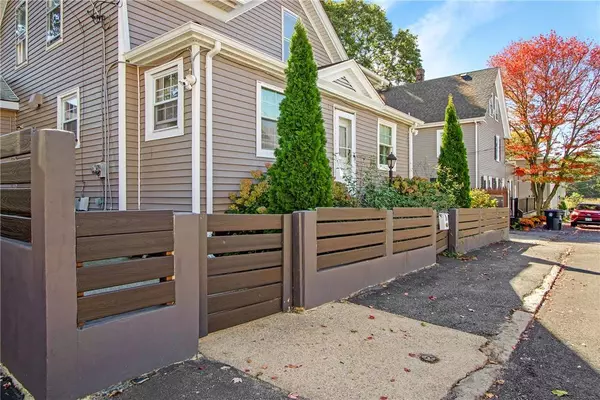 16 Grover ST, North Providence, RI 02911