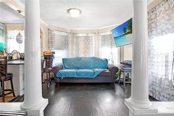 16 Grover ST, North Providence, RI 02911