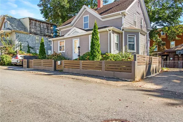 16 Grover ST, North Providence, RI 02911