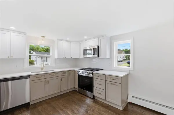 50 Prentice AVE, Pawtucket, RI 02860