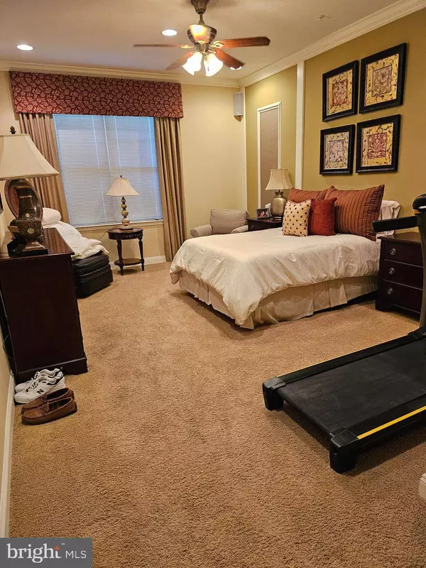 2012 CRESCENT WAY, Cherry Hill, NJ 08002