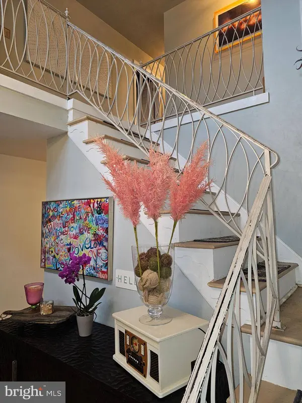 31 SIGNAL HILL DR, Voorhees, NJ 08043