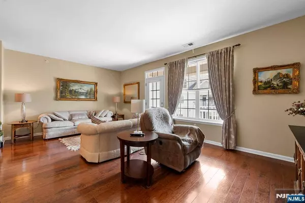 4 Slate CT #A3, Woodland Park, NJ 07424