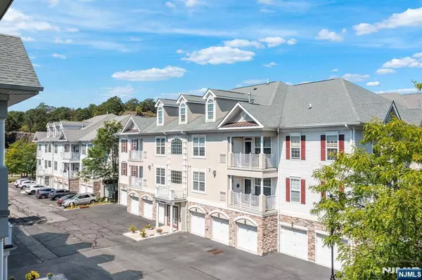 4 Slate CT #A3, Woodland Park, NJ 07424