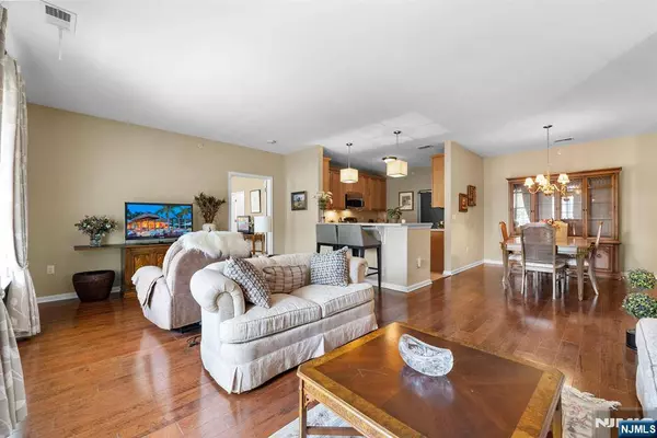 4 Slate CT #A3, Woodland Park, NJ 07424