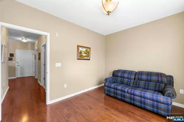 4 Slate CT #A3, Woodland Park, NJ 07424