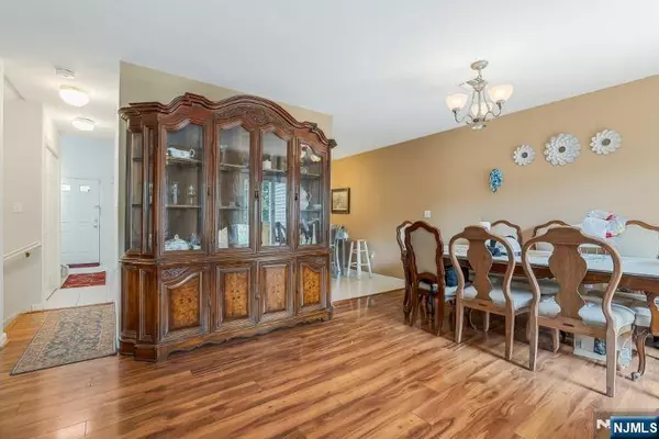 704 Skyline DR, Haledon, NJ 07508