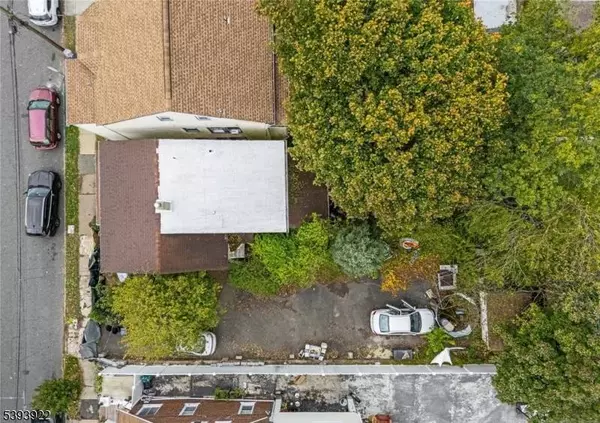 21 N 9Th St, Paterson City, NJ 07522