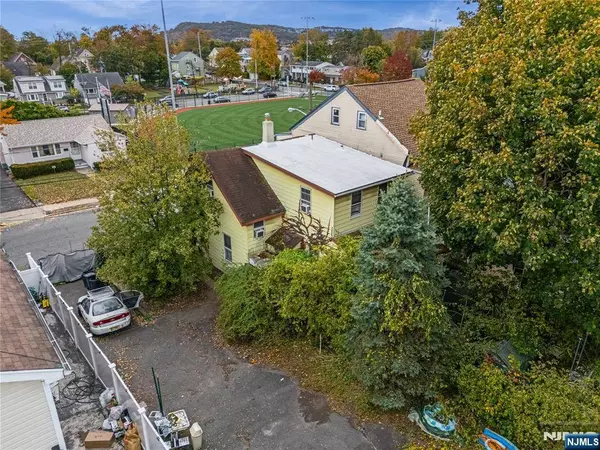 21 9th ST, Paterson, NJ 07522