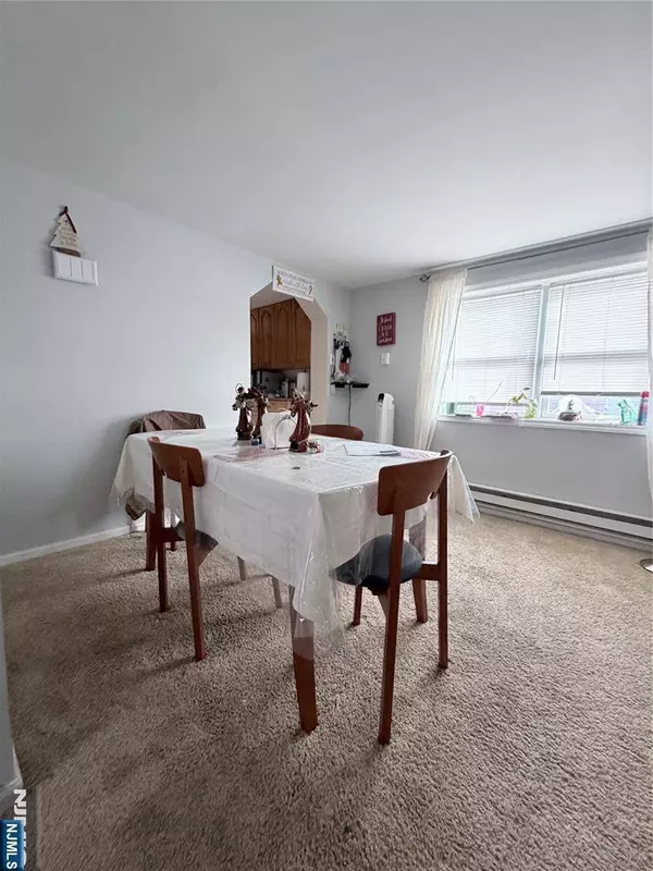 263 Kipp AVE #2, Hasbrouck Heights, NJ 07604