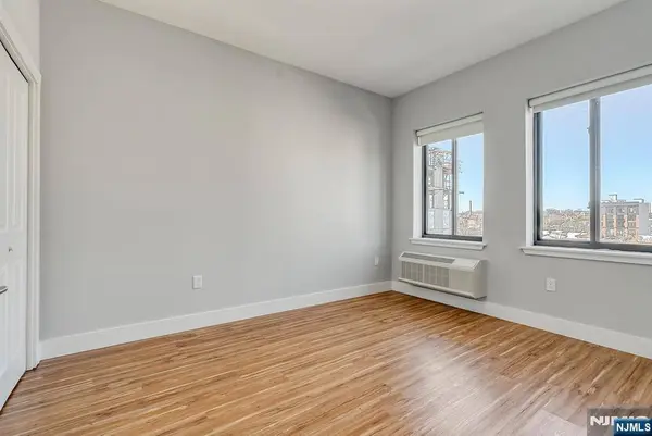 424 Whiton ST #603, Jersey City, NJ 07304