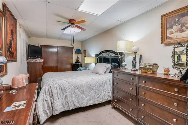43 Maitland Pl, Garfield City, NJ 07026